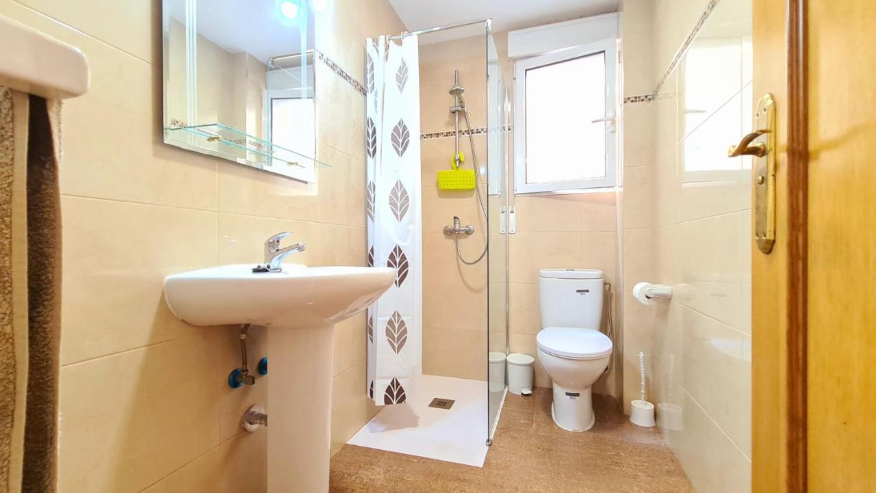 Апартаменты Bonanza - 40 Metros De La Playa! Гандия Экстерьер фото
